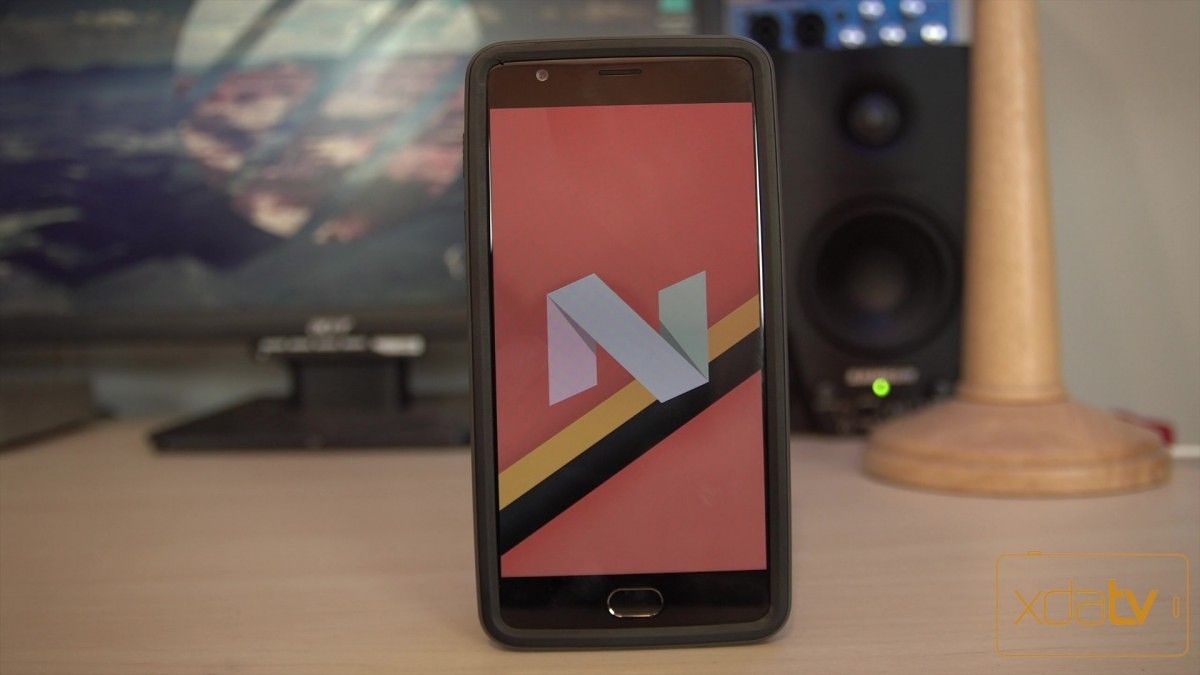 How to Install CyanogenMod 13 in Moto G4 Plus ?