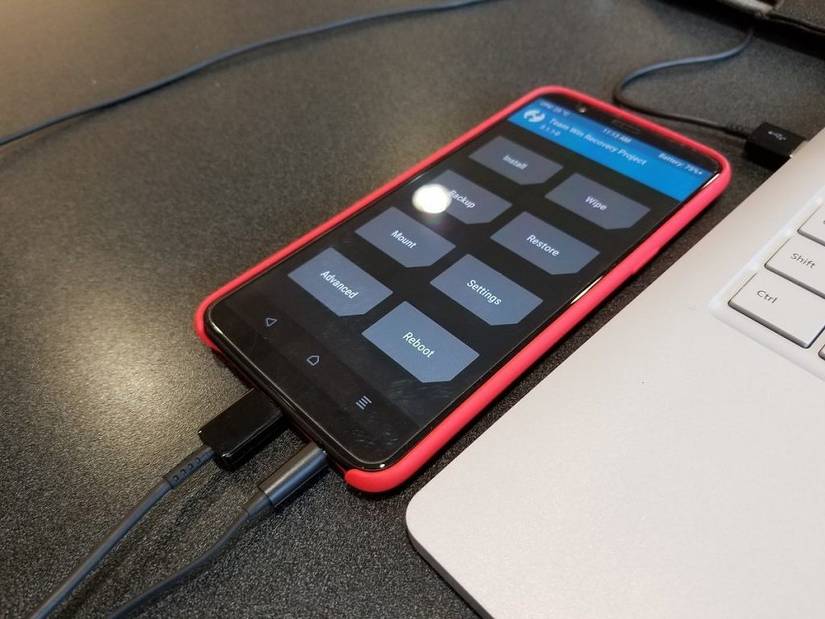 OnePlus 5T TWRP