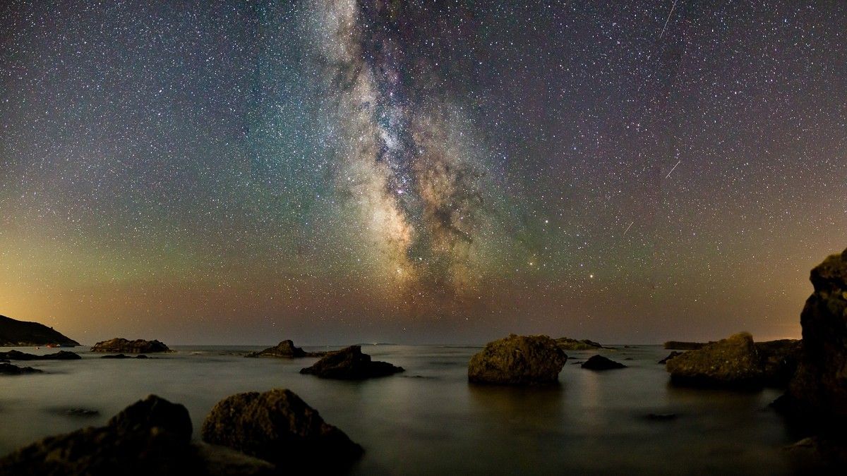 LineageOS 15.1 Wallpaper
