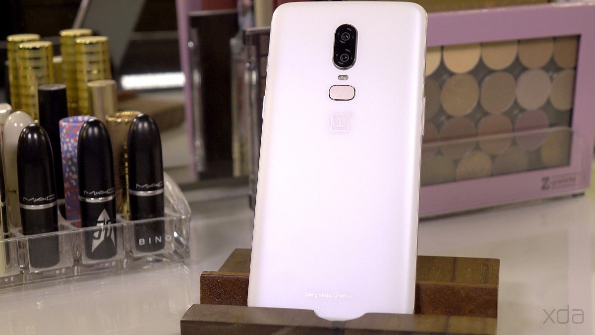 ANDROID - ONEPLUS6 シルクホワイト 8GB RAM ＋ 128GB ROM OnePlus 6 (Silk White, 8GB RAM 128GB Memory) in Saudi Arabia