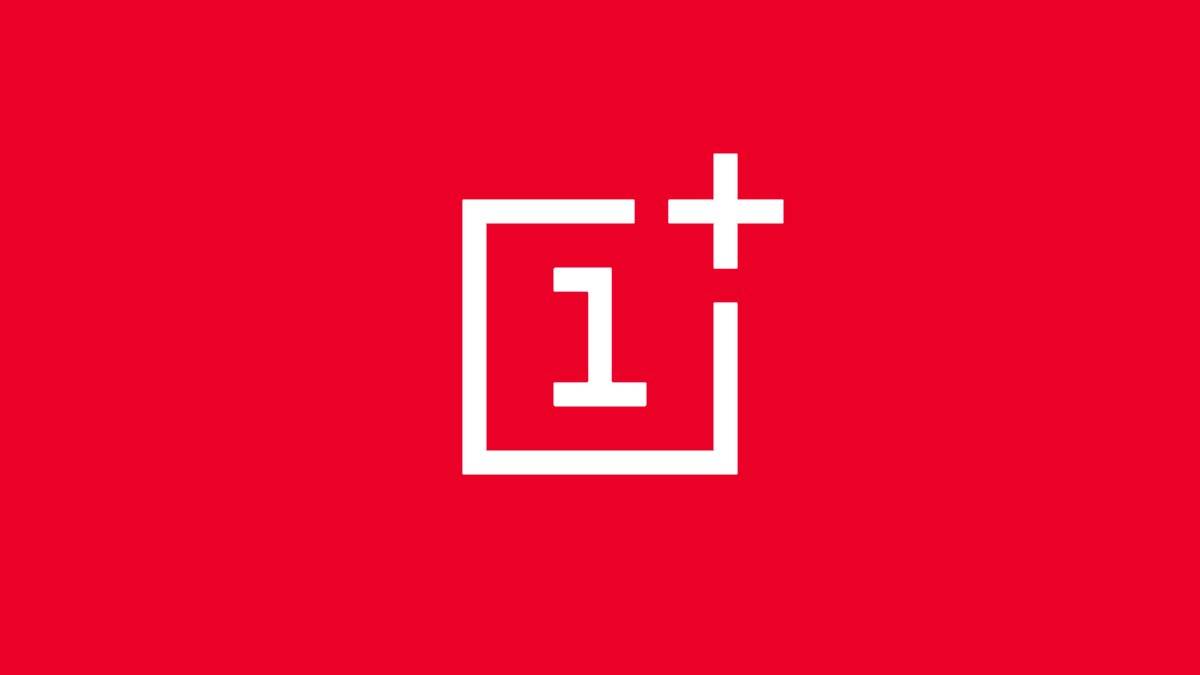 OnePlus holds the top spot in the Indian premium market.