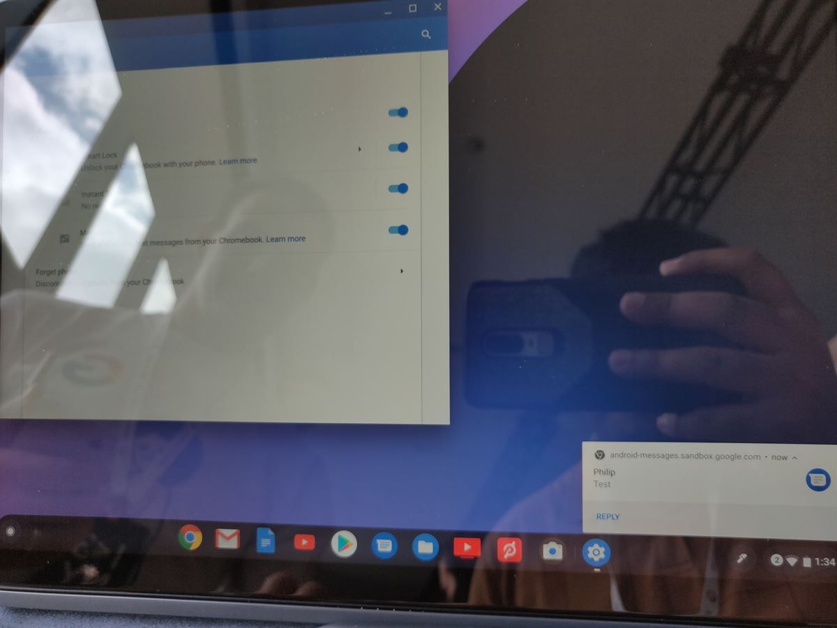Android Messages on the Google Pixel Slate