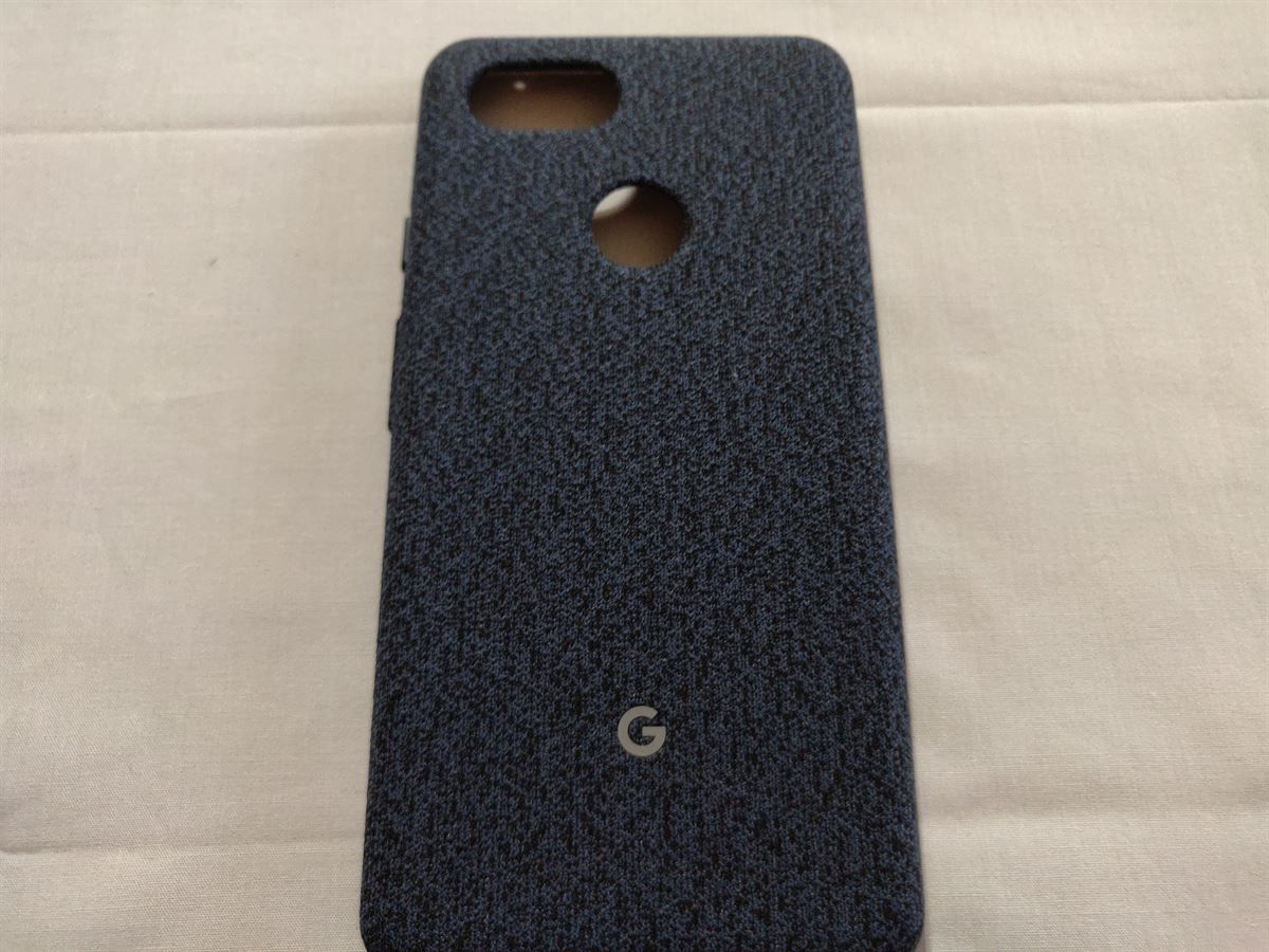 Google Pixel 3 XL in Fabric Case