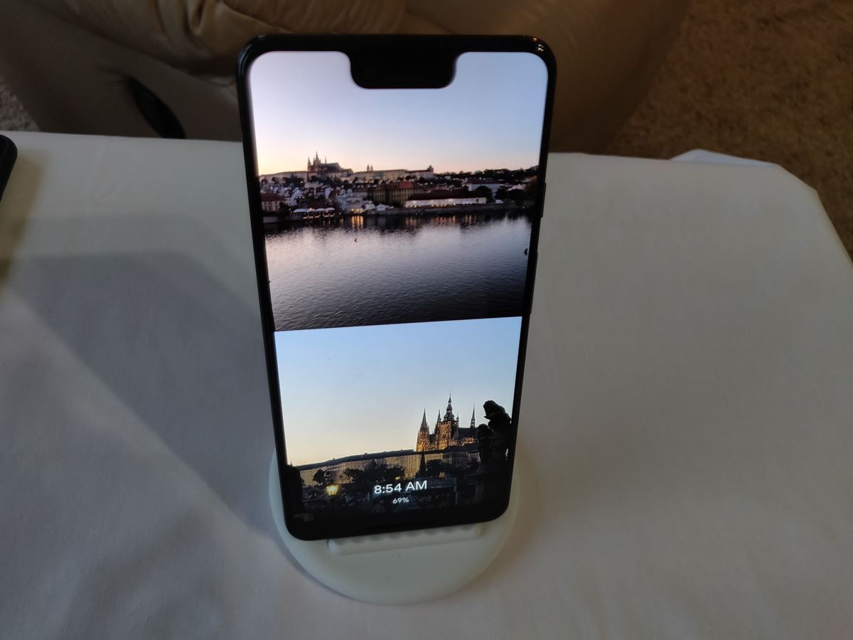 Google Pixel 3 XL on Pixel Stand