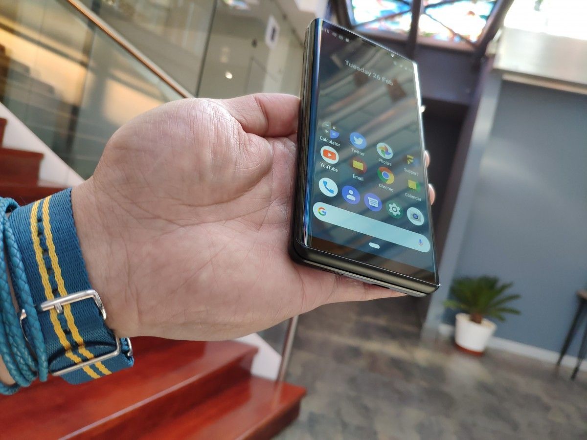 F(x)tec Pro 1 - A Slider Phone for QWERTY Keyboard Lovers?