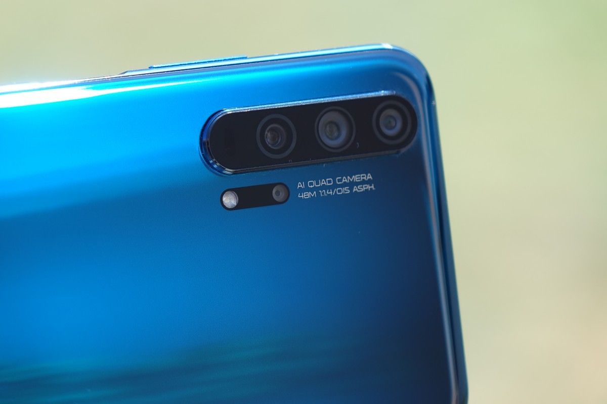 Honor 20 Pro Review - The Best Smartphone That May Never Launch