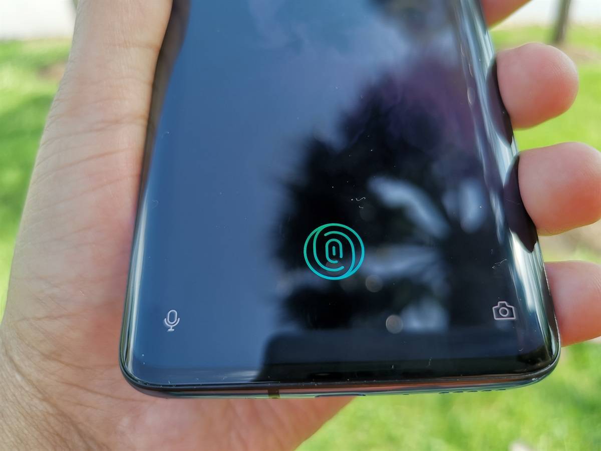 OnePlus 7 Pro in Nebula Blue