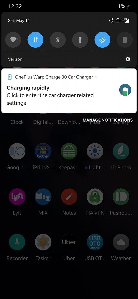 Warp Charge 30 Car Charger Driving Mode