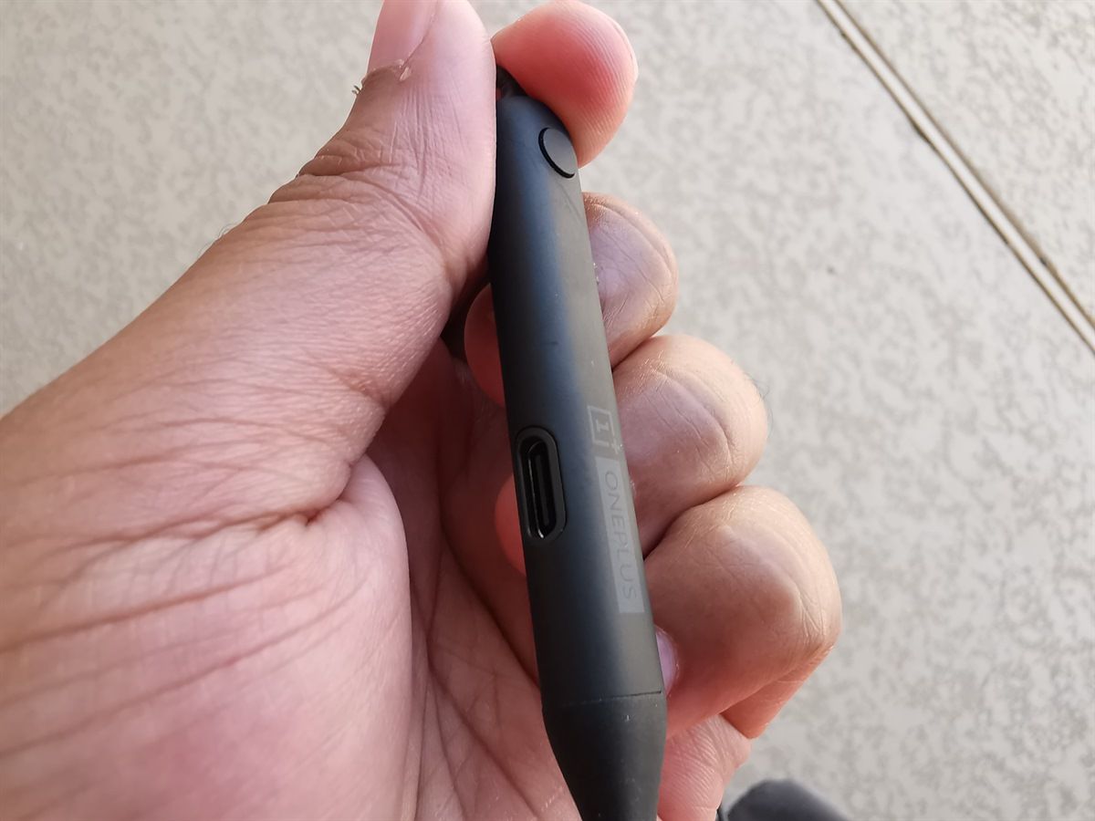 Bullets Wireless 2 earbuds