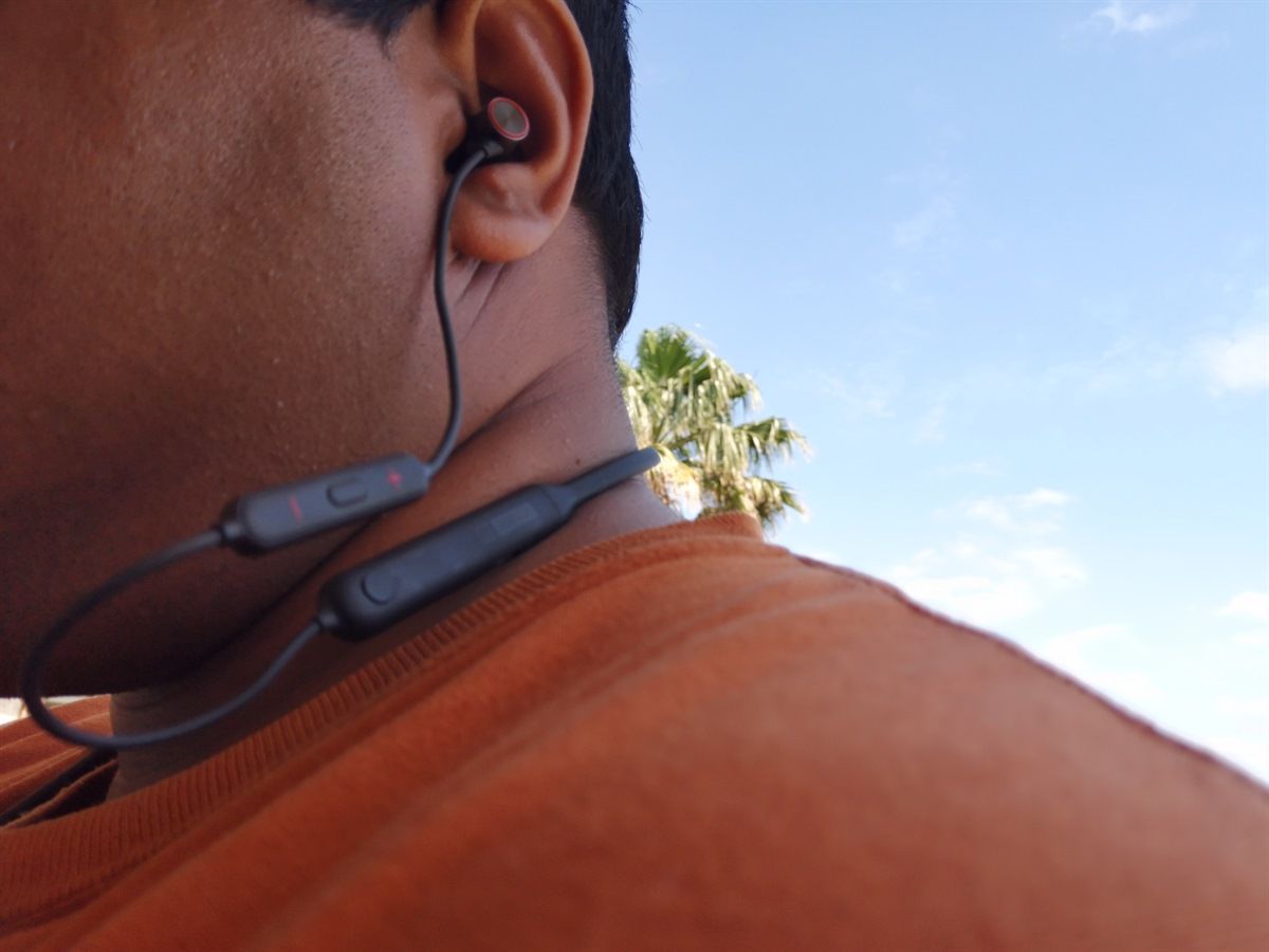 Bullets Wireless 2 earbuds