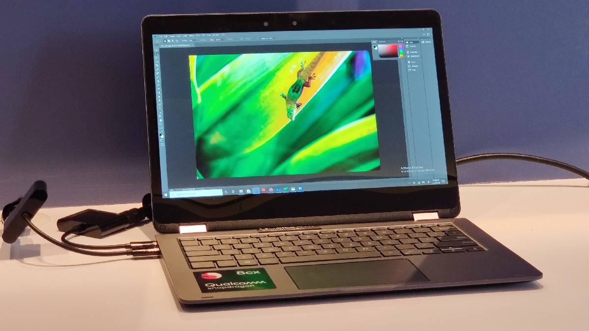 Qualcomm Snapdragon 8cx running Photoshop in Windows 10