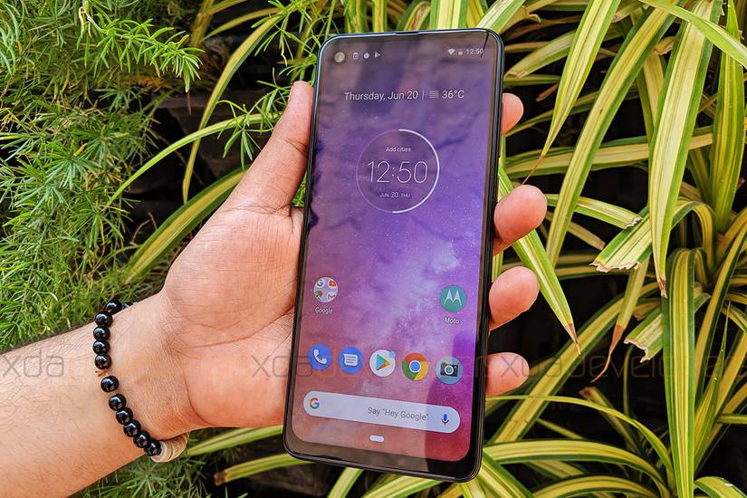 Motorola one vision