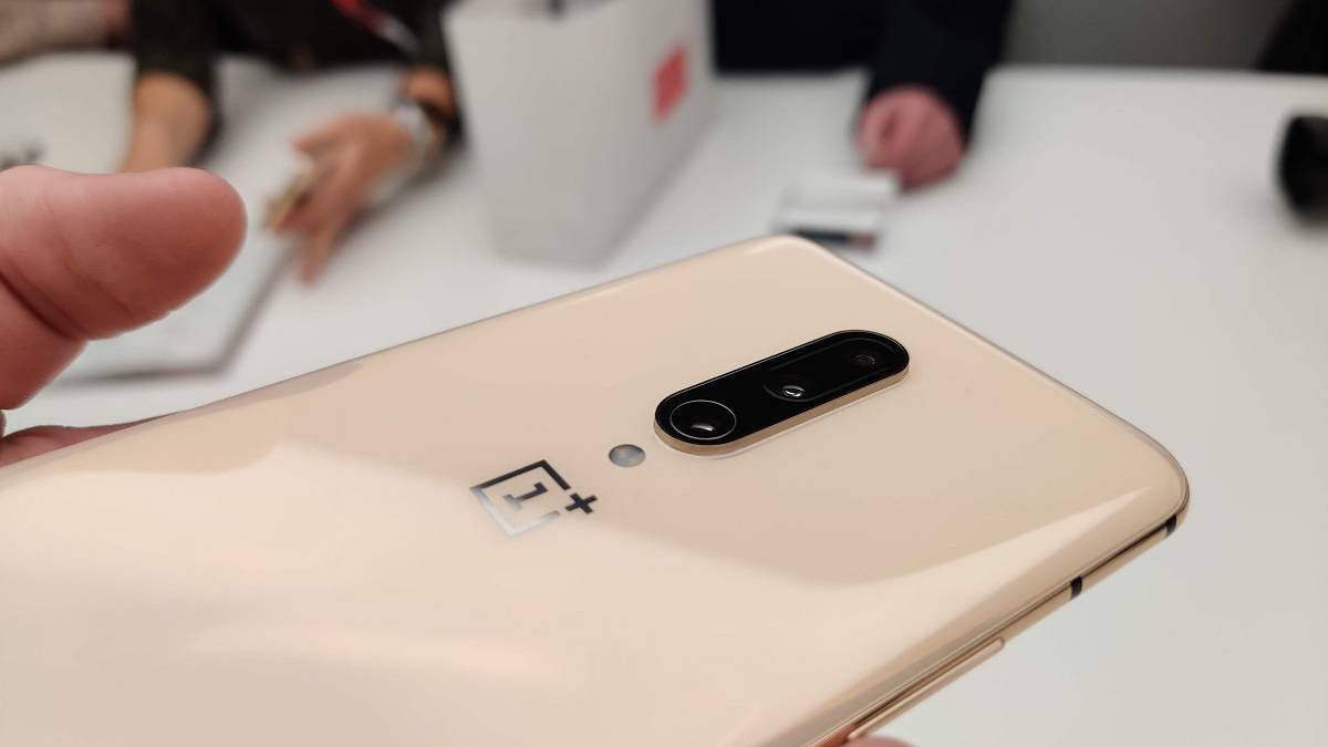 OnePlus Camera 3.8.1 prepares to add Focus Tracking for people and pets