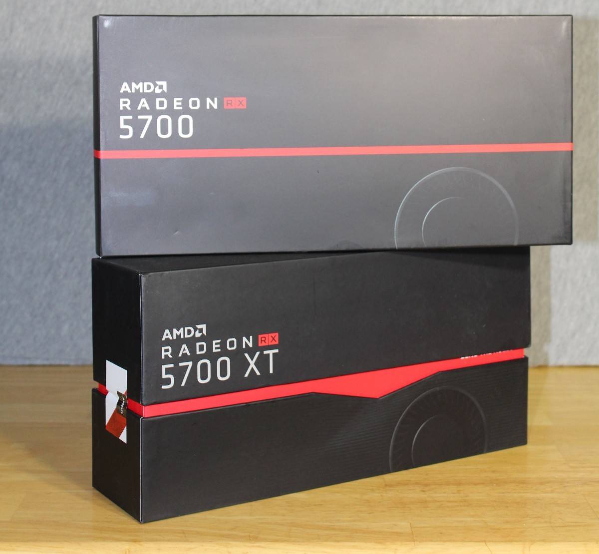 AMD Radeon RX 5700 box