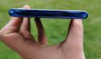 Samsung Galaxy Note 10 top side