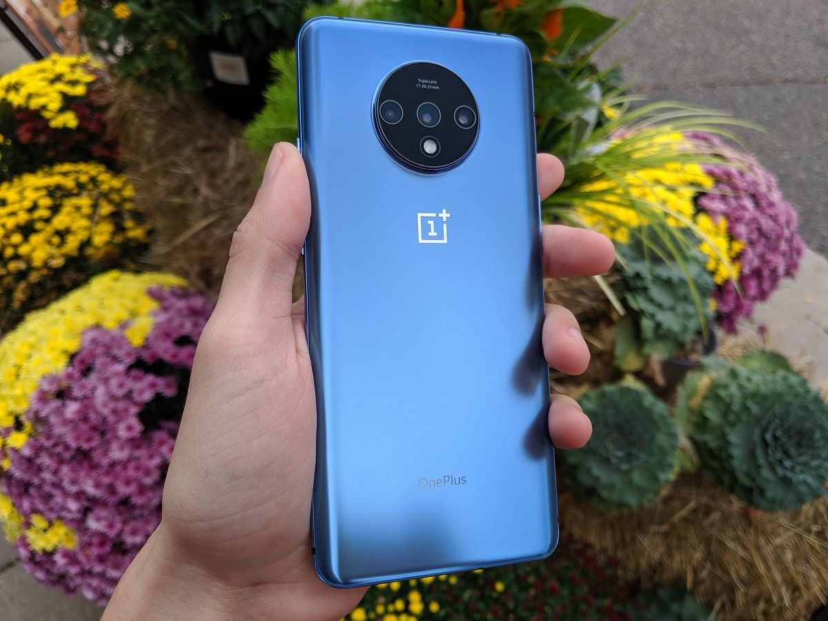 OnePlus 7T Review: A Premium, Practical Smartphone without