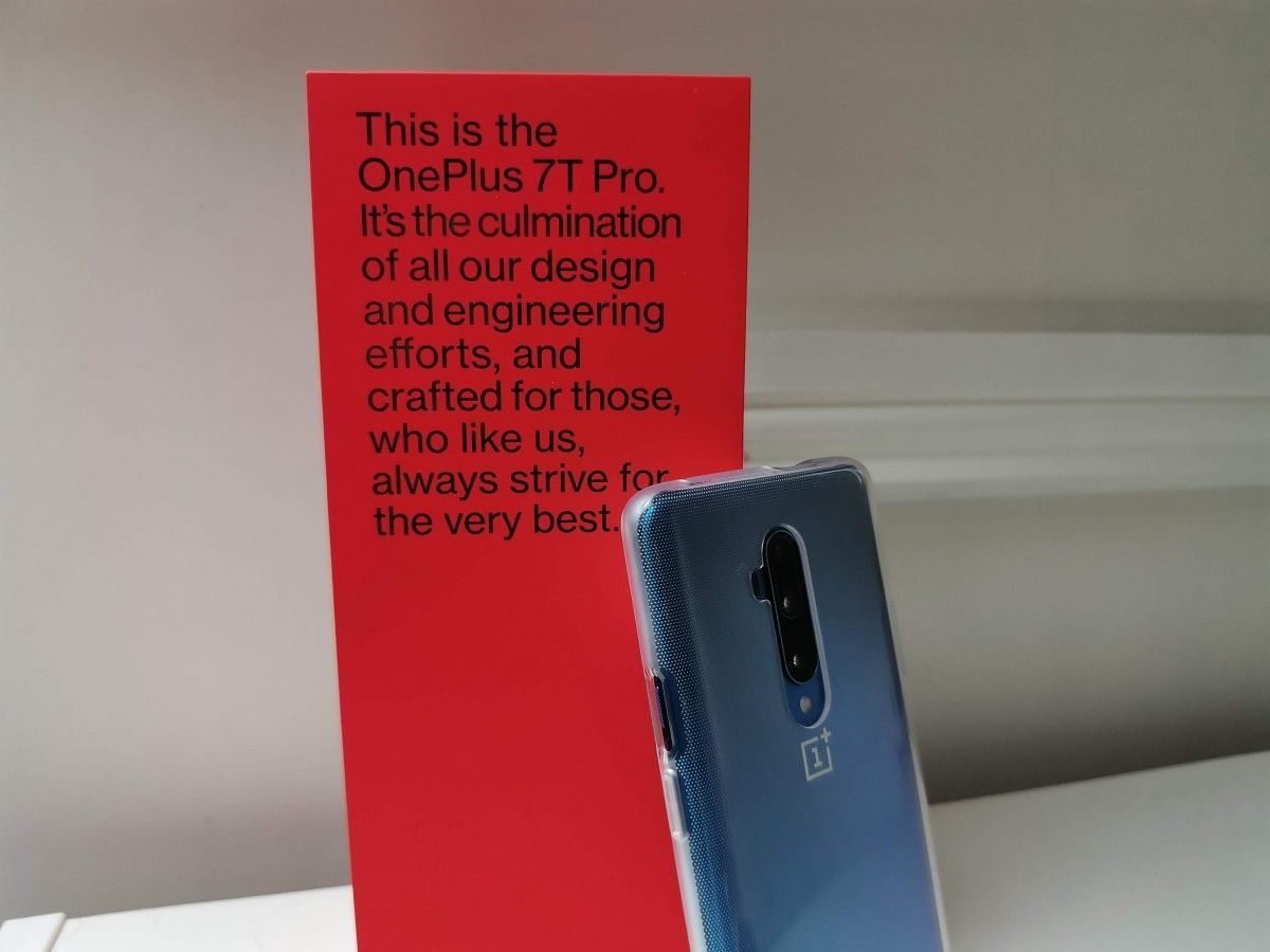 OnePlus 7 レッド 本体 箱付き OnePlus 7 (Red) Unboxing and First Impressions Ft. Amazon