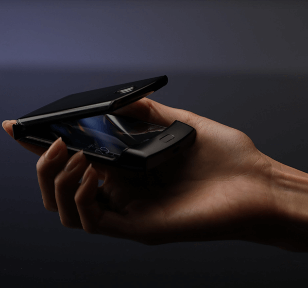 [Update: In The Wild] Here's your first look at the new foldable ...