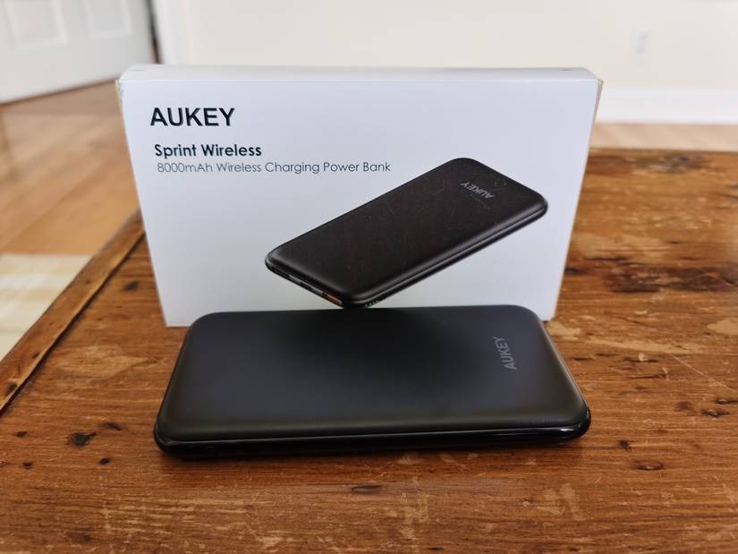 AUKEY 8000mAh Wireless Charging Power Bank