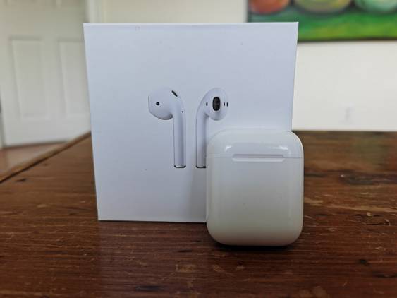 Truly Wireless Earphones - Apple AirPods