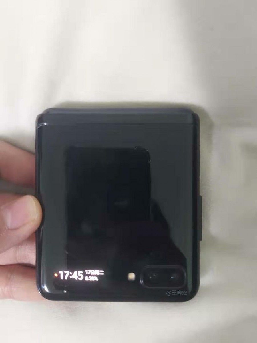samsung galaxy fold clamshell 2