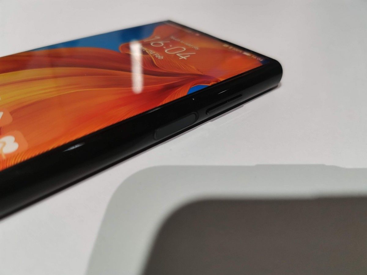 huawei mate xs