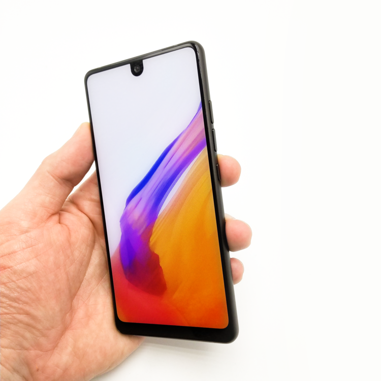Scrapped Essential Phone 2 and 3 get shown off by a former