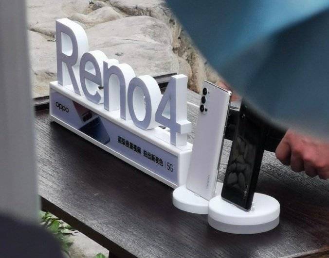 OPPO Reno4