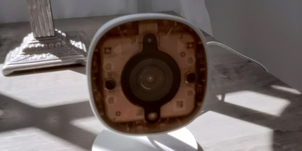 OnePlus 8 Pro's Color Filter camera can see through some