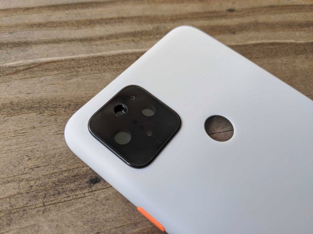 Back cover shows off what the cancelled Pixel 4a XL could have been
