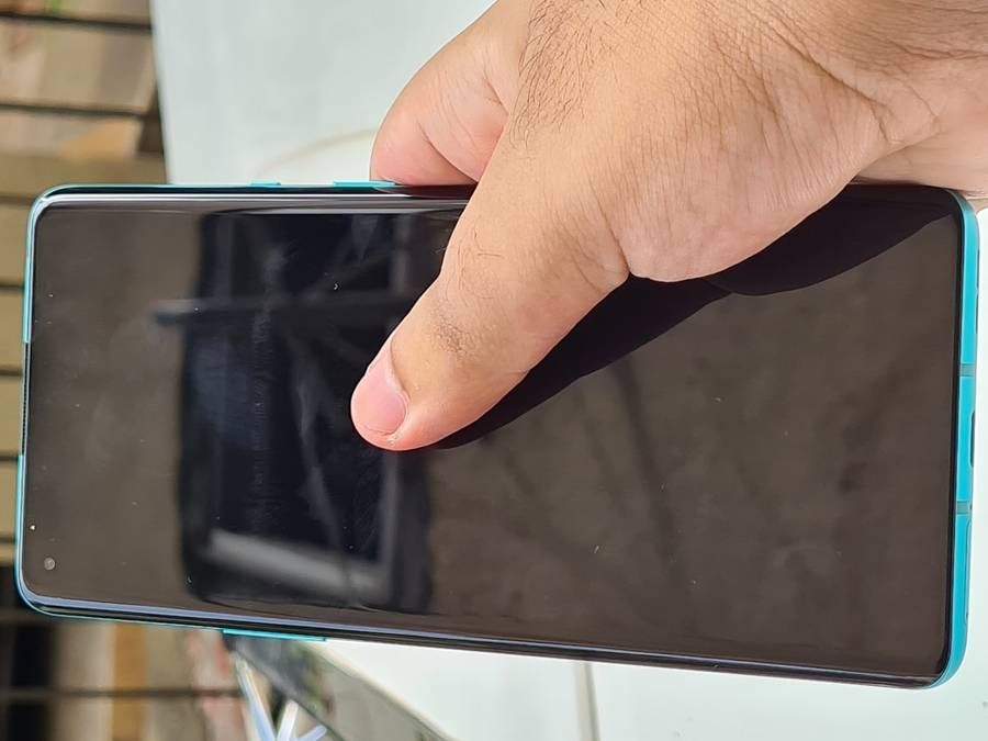 OnePlus 8 Pro vs Samsung Galaxy S20+