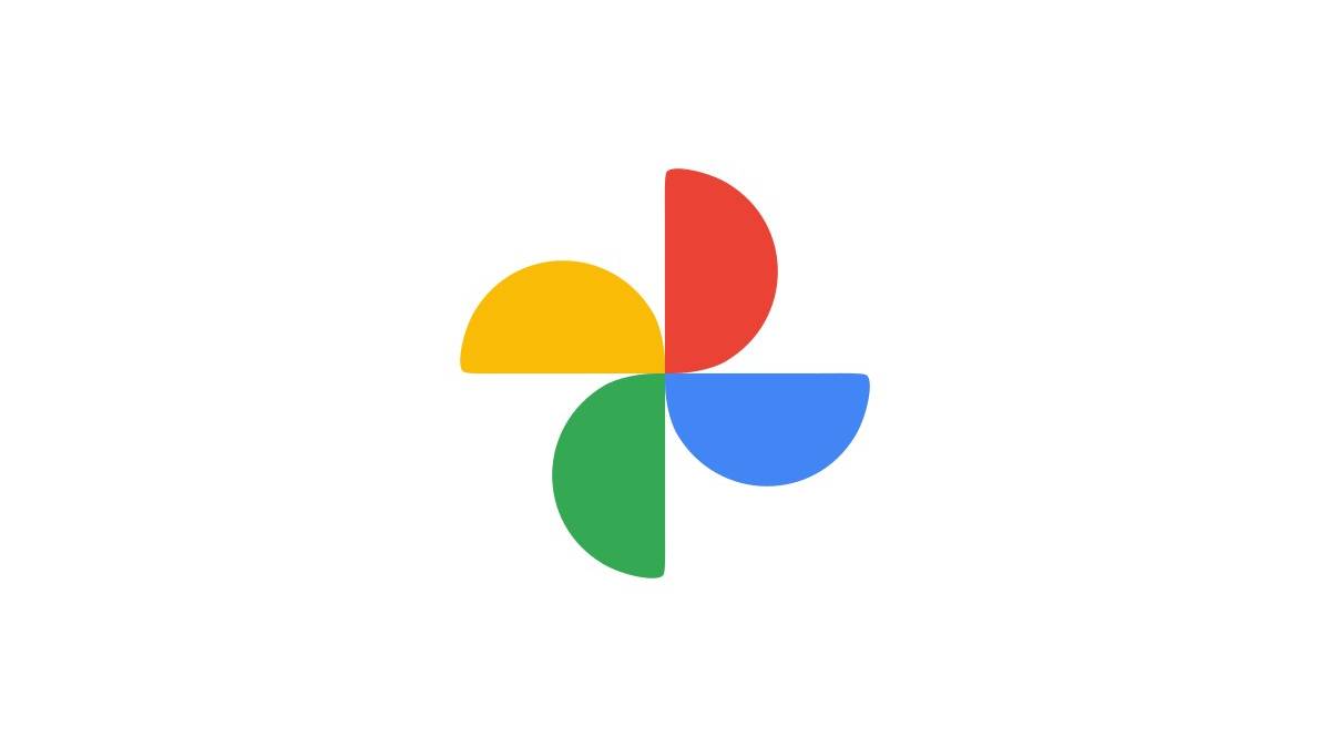 google photos logo on white background