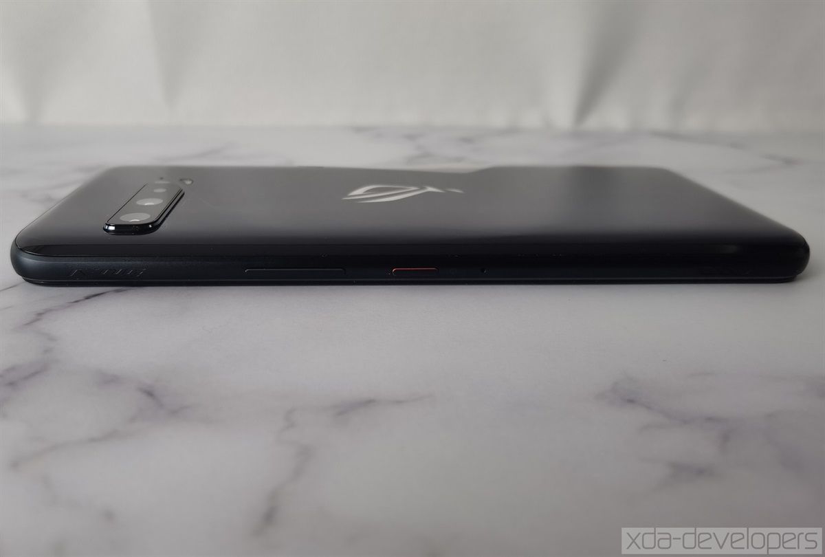 ASUS ROG Phone 3 rear design