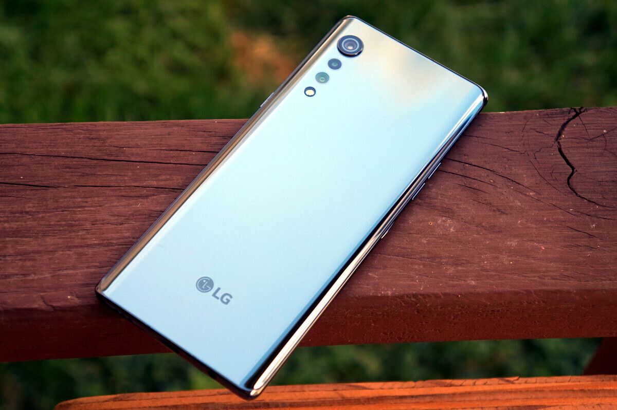 LG VELVET Android スマートフォン NTTドコモ、LG Velvet L-52A 発表 LGデュアルスクリーン対応の