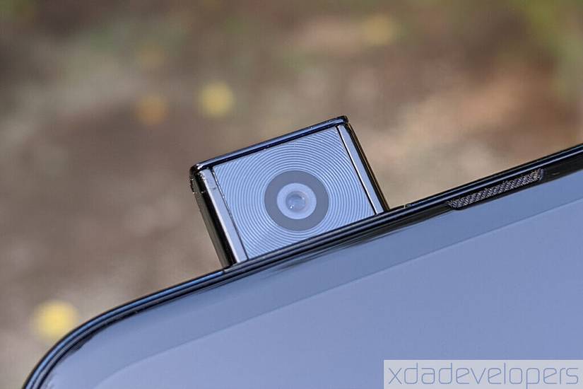 Motorola pop up camera