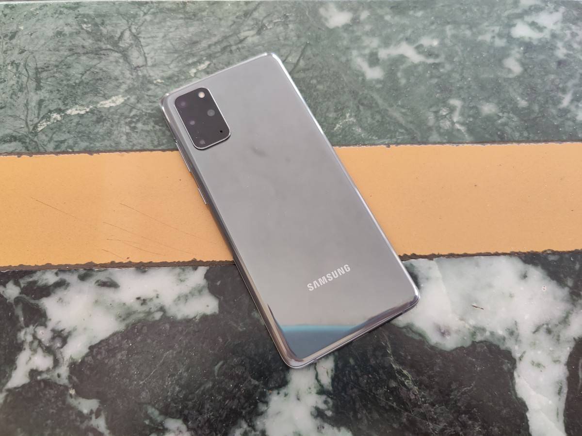 OnePlus 8 Pro vs Samsung Galaxy S20+
