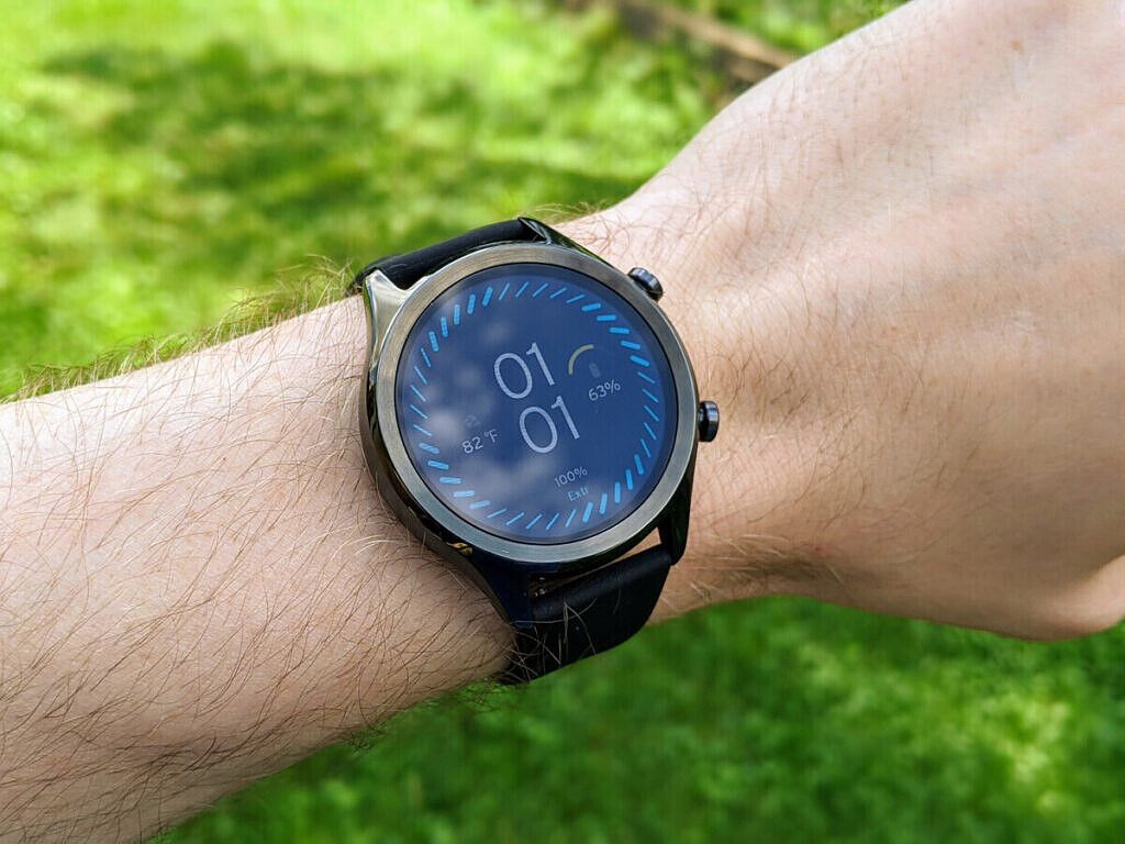 ticwatch c2+　smartwatch TicWatch C2+ Review: New in Name, Old in Spirit