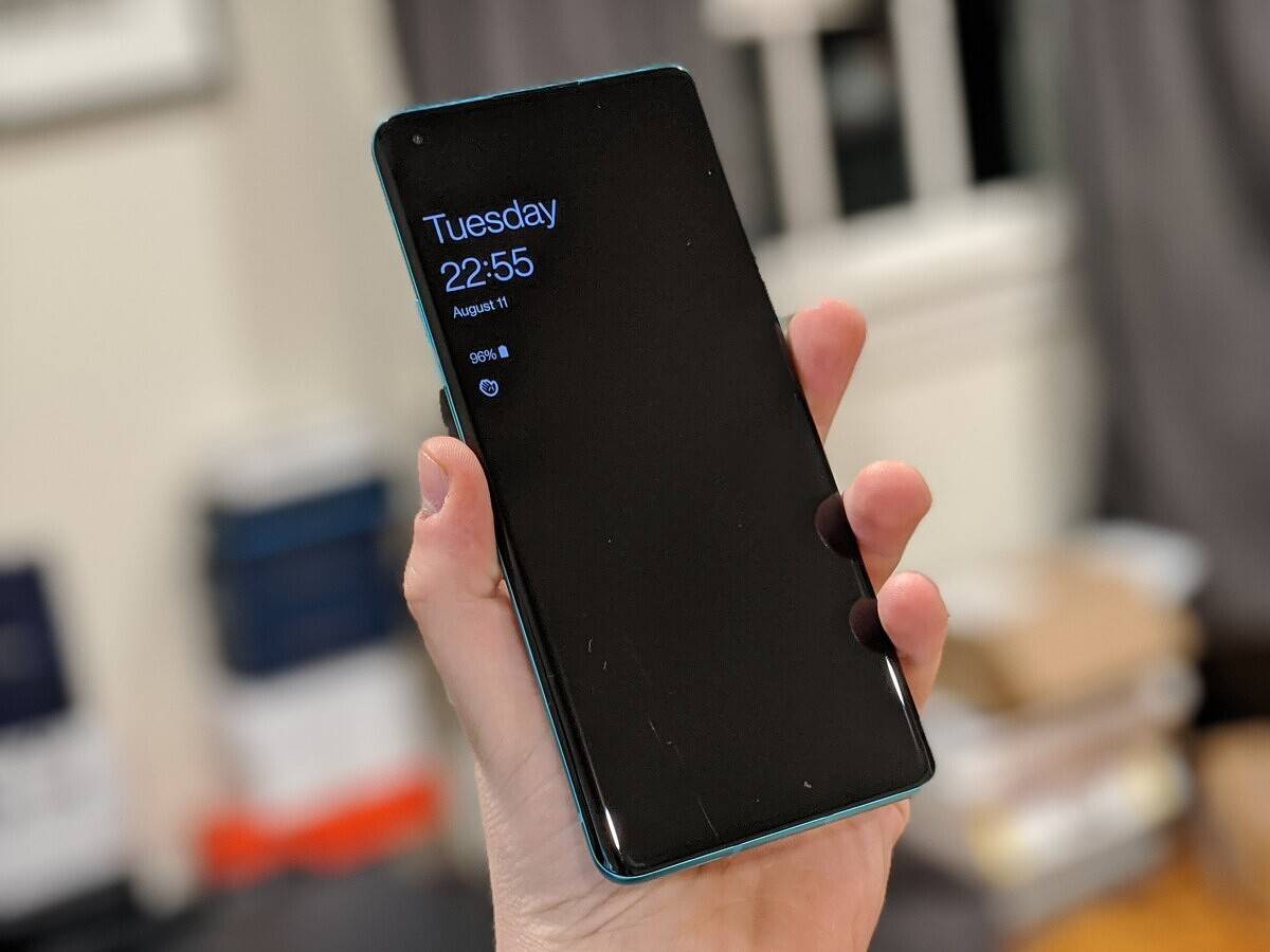 OxygenOS 11 AOD on the OnePlus 8 Pro
