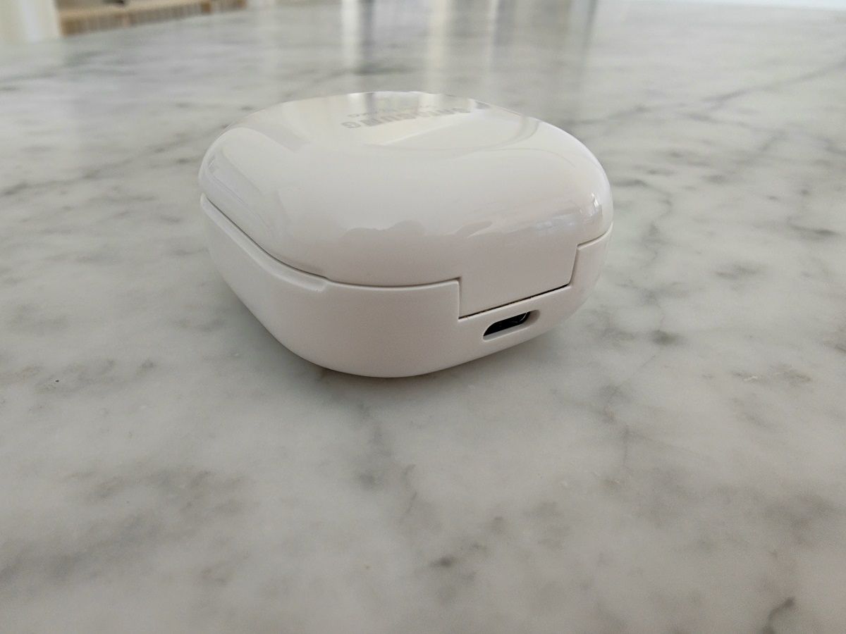 Samsung Galaxy Buds Live USB-C charging port
