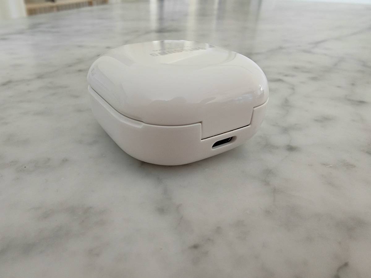 Samsung Galaxy Buds Live USB-C charging port