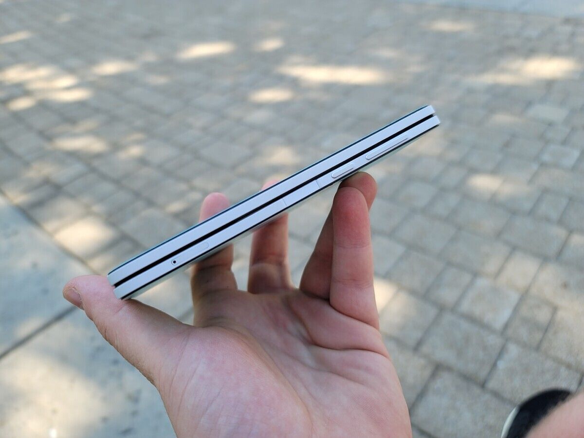 Microsoft Surface Duo side