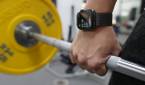 Exercise tracking on Apple Watch Series 6 while lifting weights