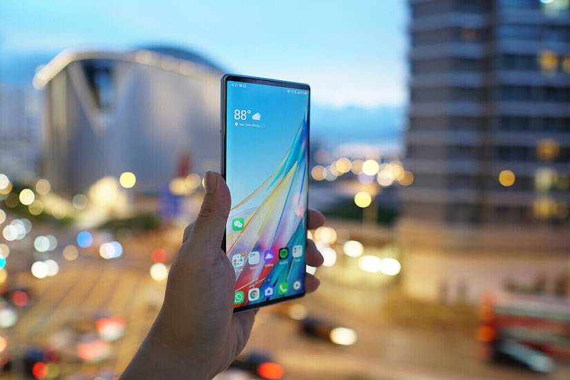 LG Wing