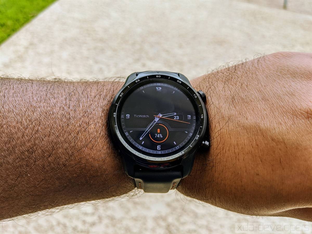 Mobvoi TicWatch Pro 3 Display