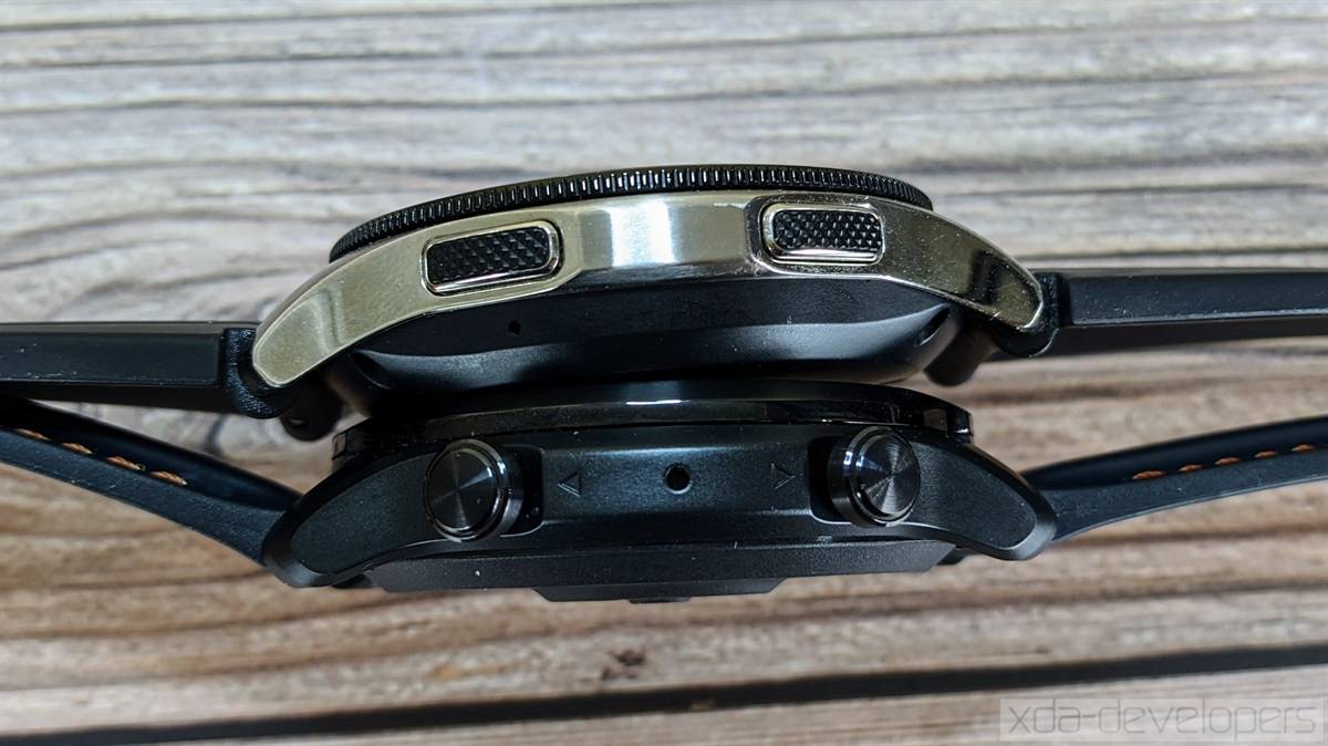 Mobvoi TicWatch Pro 3 vs Samsung Galaxy Watch