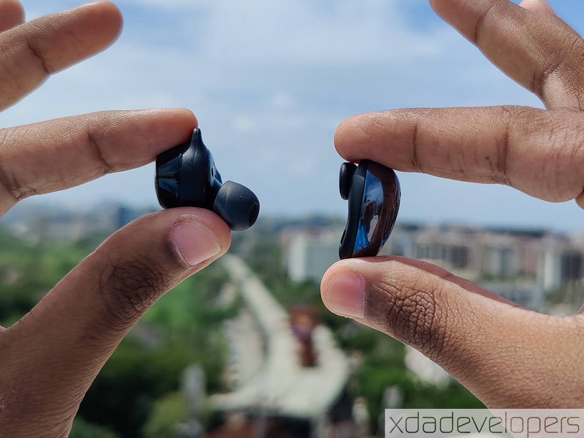 Samsung Galaxy Buds Live - Comparison with Samsung Galaxy Buds+