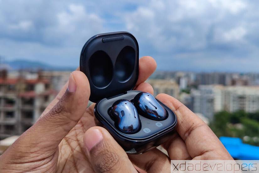 Wireless earbuds for Galaxy S21 - Samsung Galaxy Buds Live