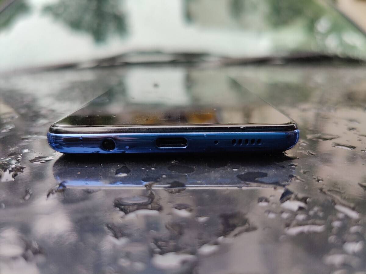 Samsung Galaxy M51 headphone jack