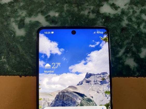 Samsung Galaxy M51 selfie camera