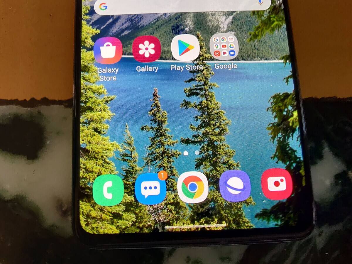 Samsung Galaxy M51 bottom of screen